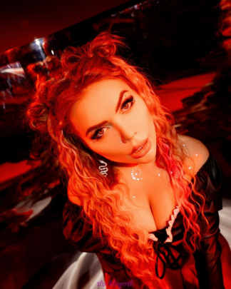 Карина Кросс